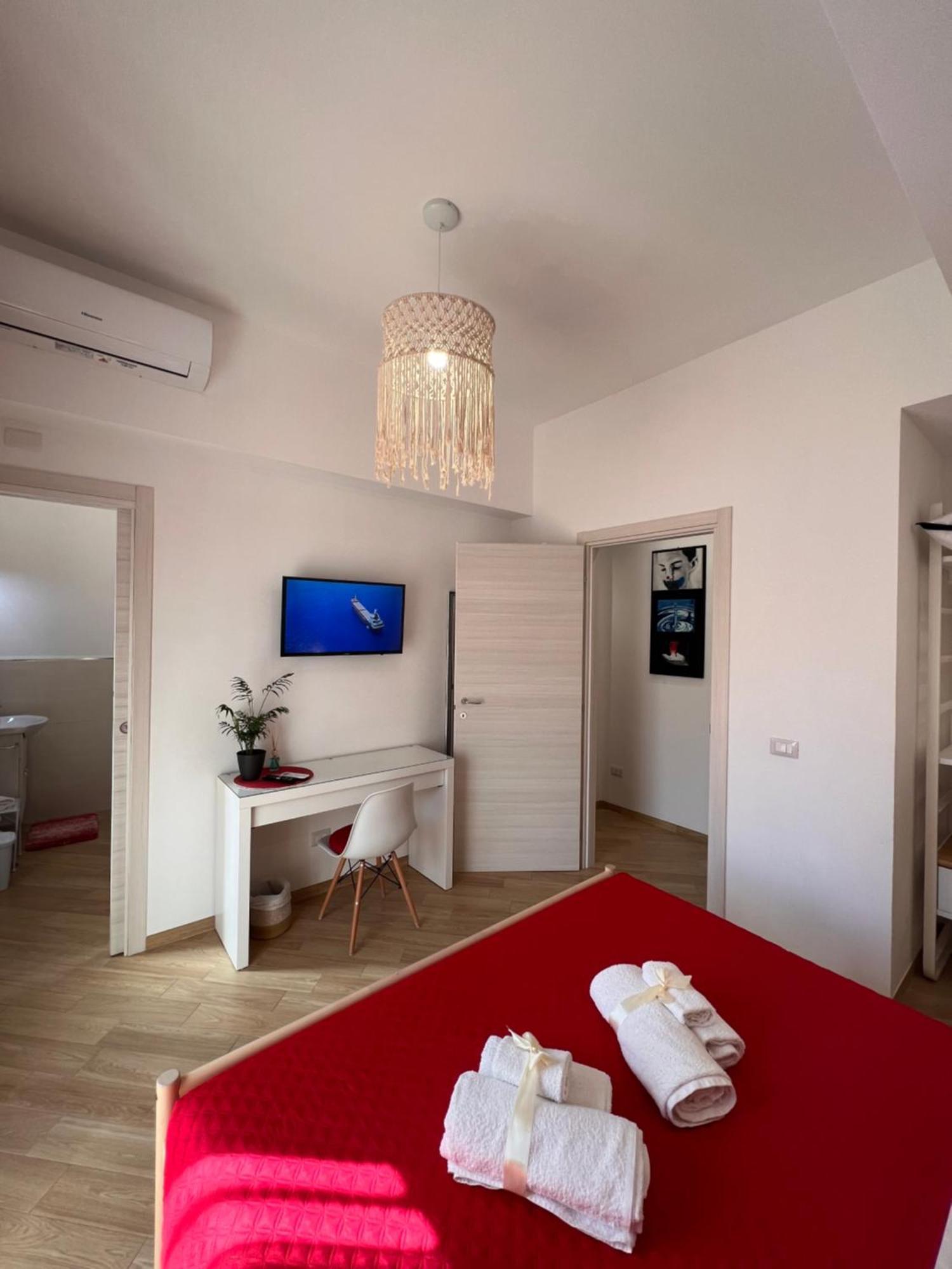 Casa Dharma Hotell Civitavecchia Exteriör bild